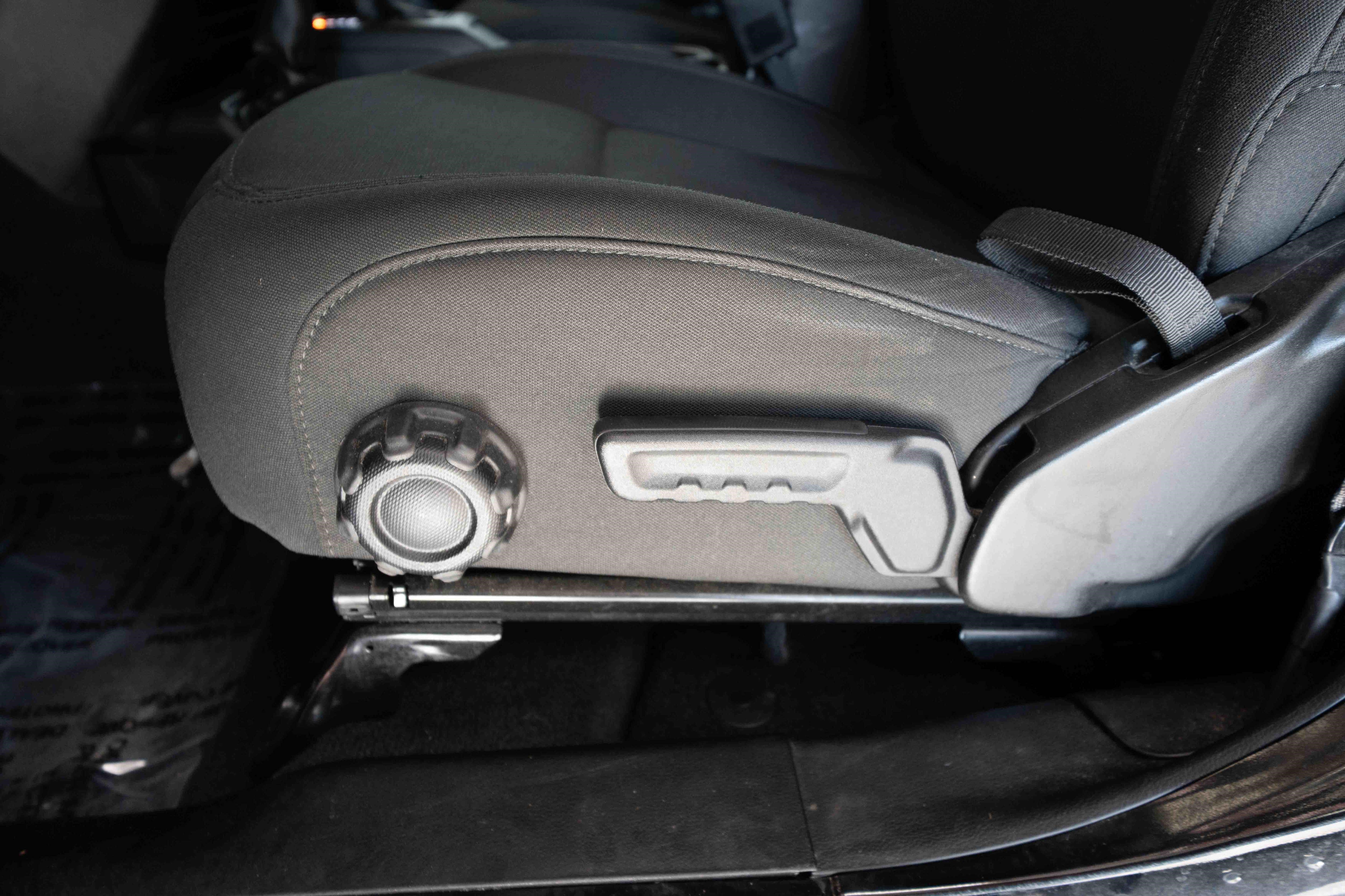 Used 2021 Jeep Wrangler Unlimited Sport AWD/4WD image 12