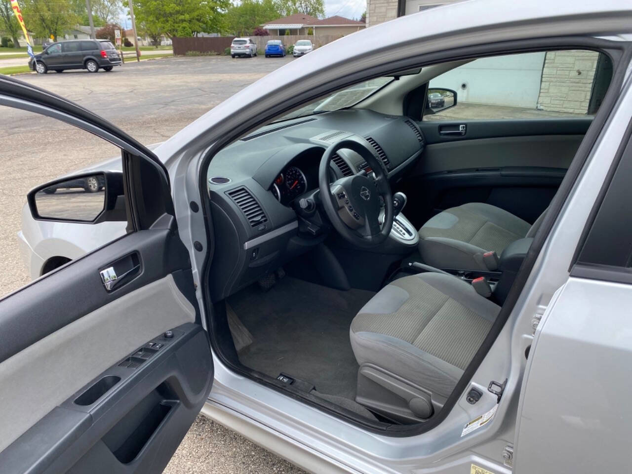 Used 2012 Nissan Sentra 2.0 SR image 12