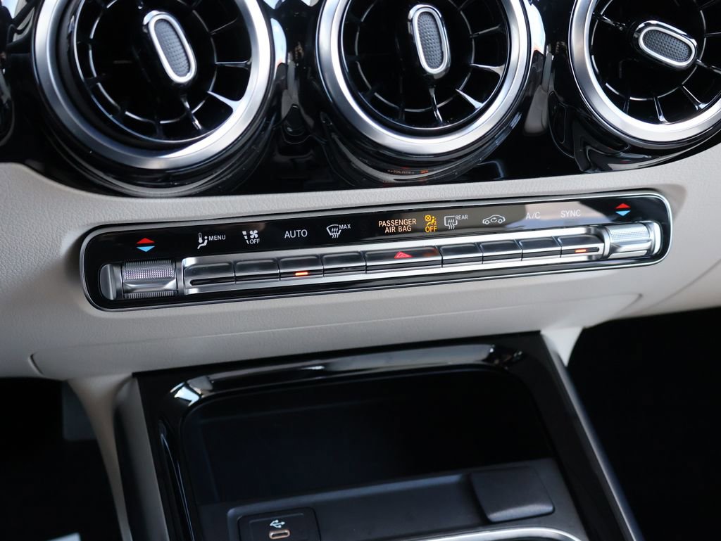 Certified 2025 Mercedes-Benz GLA 250 4MATIC image 25