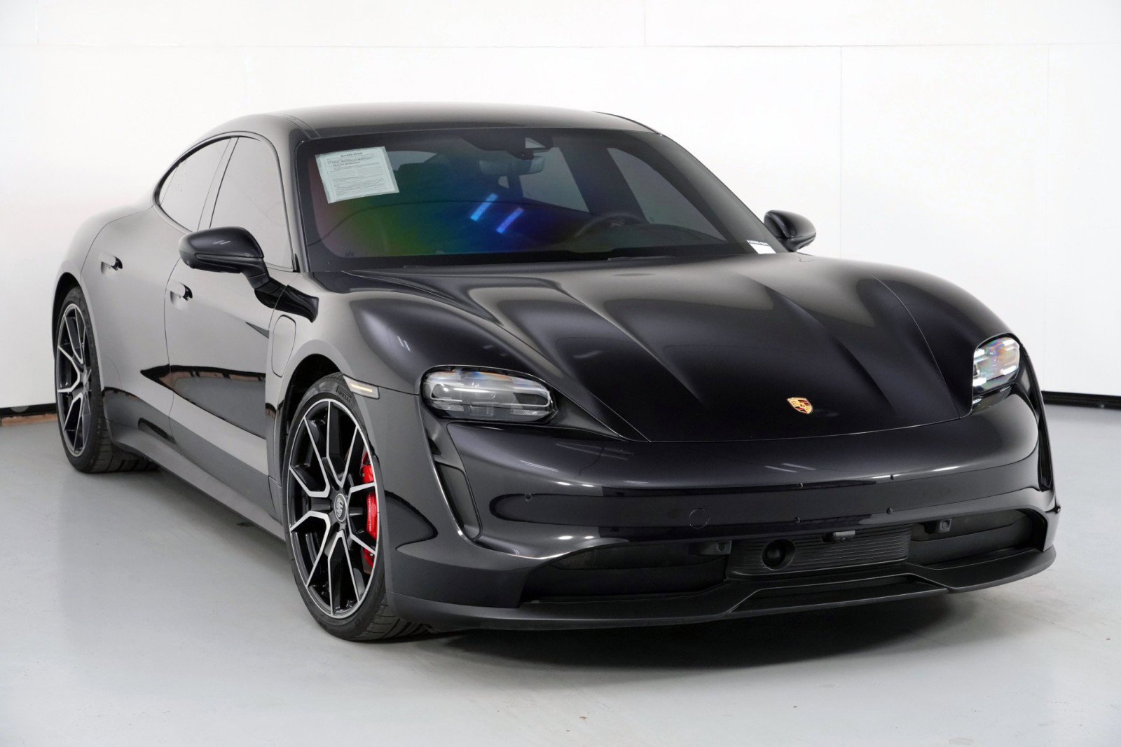 Used 2023 Porsche Taycan 4S w/ Premium Package image 57