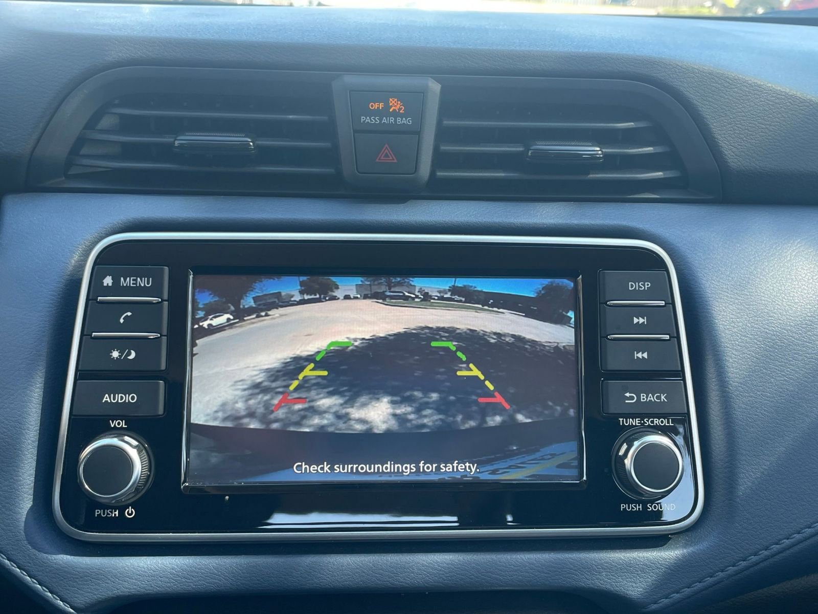 Used 2025 Nissan Versa SV image 24