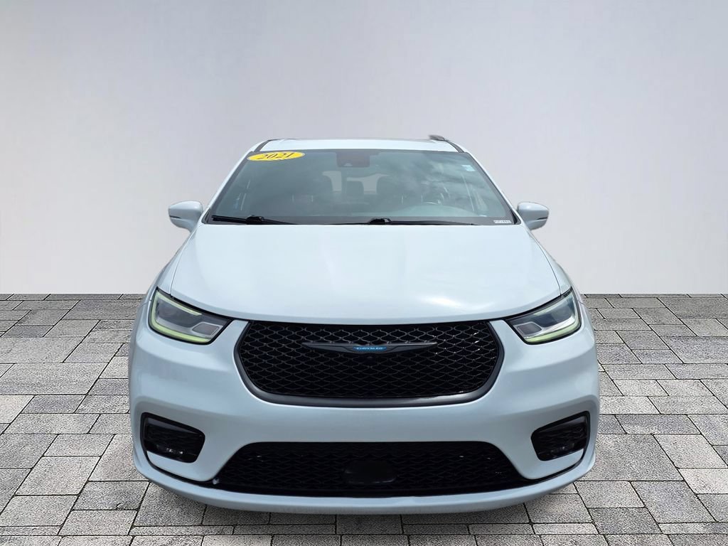 Used 2021 Chrysler Pacifica Limited w/ S Appearance Package FWD image 2
