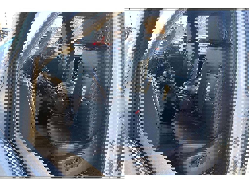 Used 2022 Chevrolet Silverado 3500 LTZ image 26