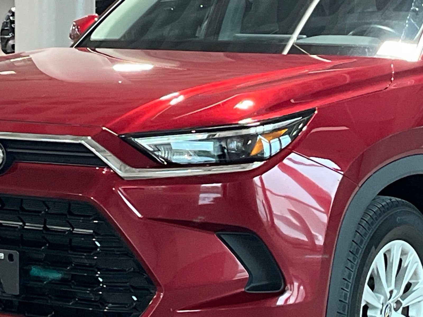 Used 2024 Toyota Grand Highlander AWD Hybrid image 5