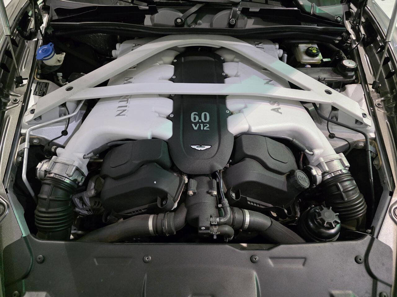 Used 2015 Aston Martin Rapide S image 78