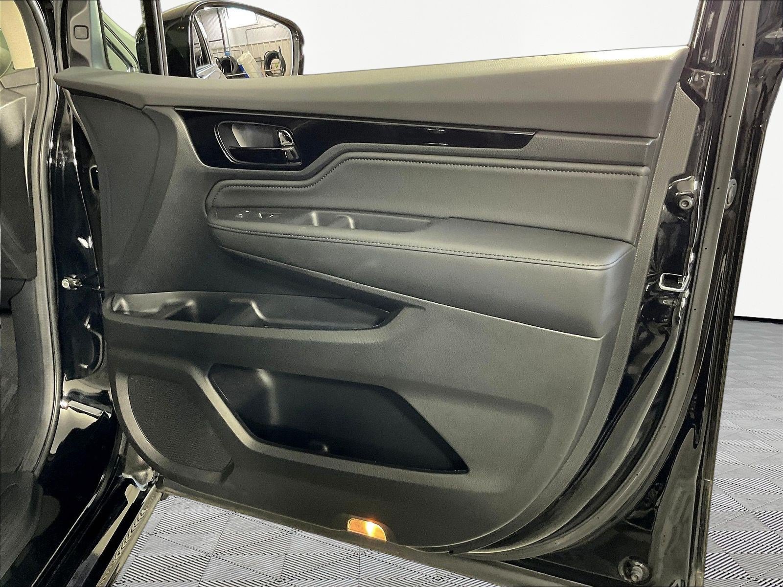 Used 2025 Honda Odyssey Elite image 29