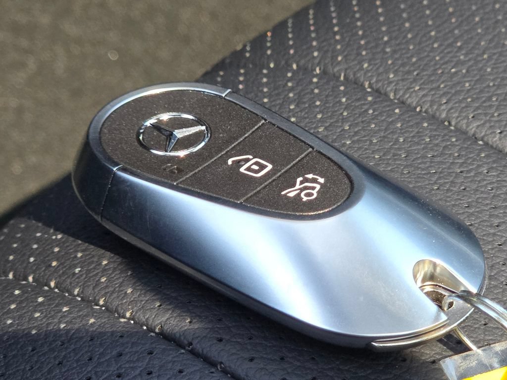 New 2026 Mercedes-Benz E 350 4MATIC Sedan image 38