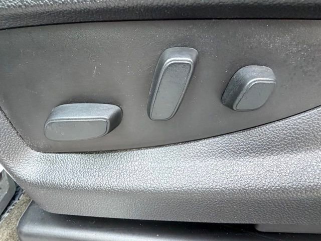 Certified 2018 Chevrolet Silverado 1500 LT w/ All Star Edition image 27