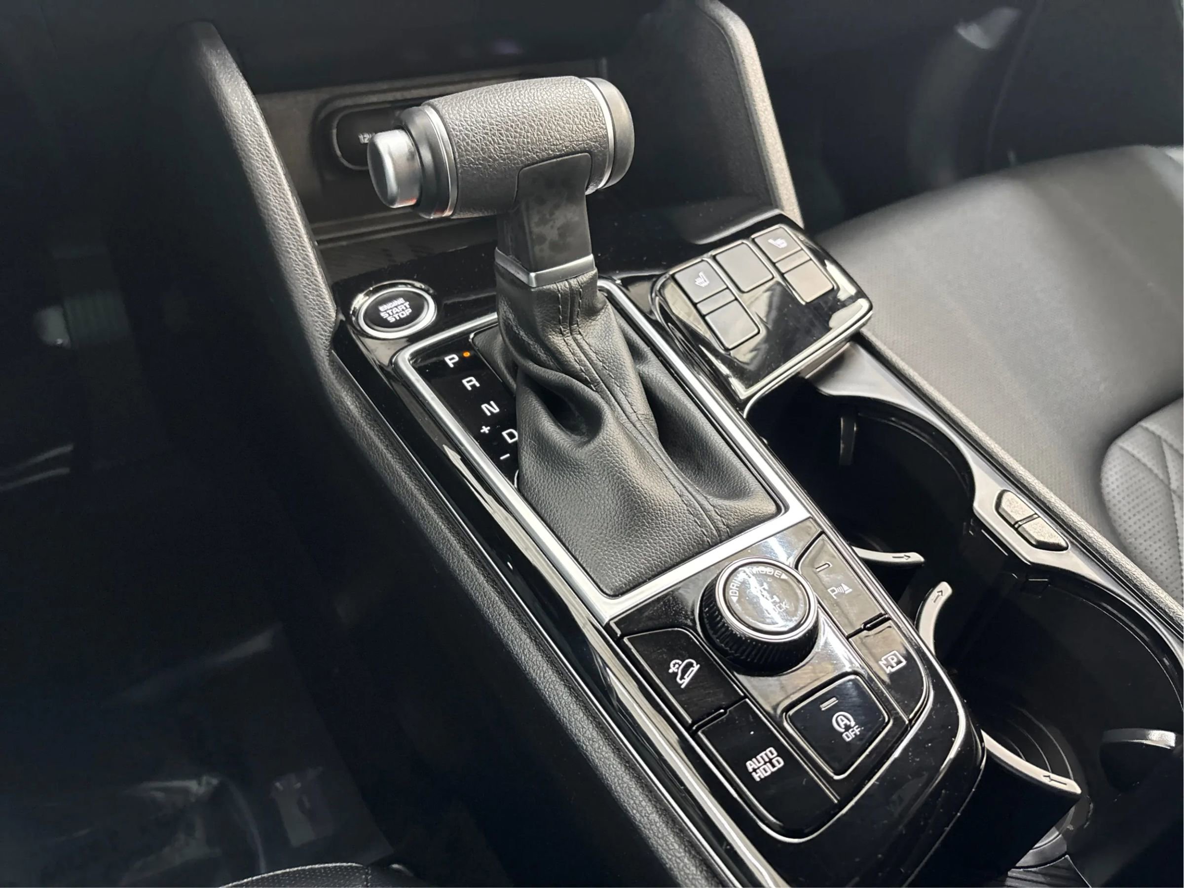 Used 2025 Kia Sportage X-Line w/ Premium Package image 47