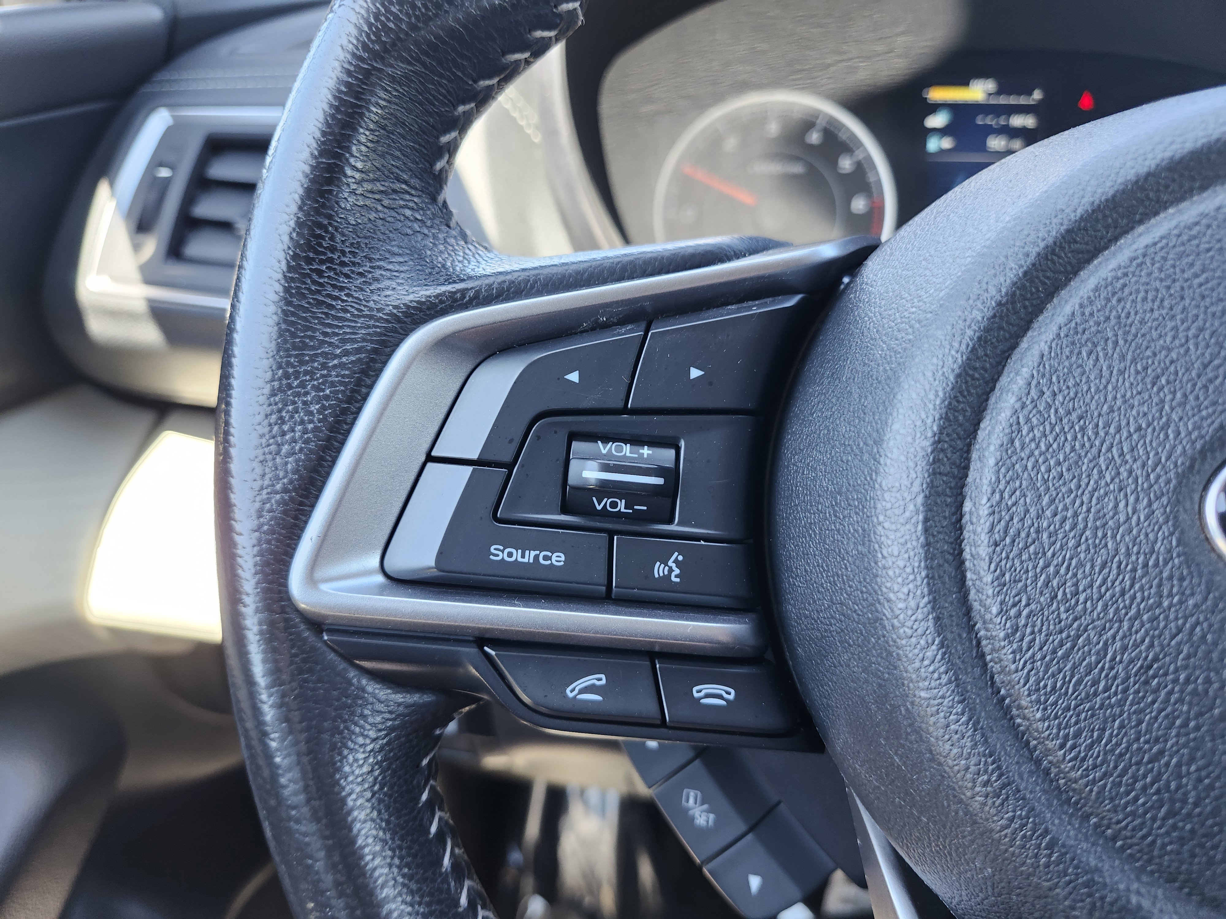 Used 2021 Subaru Ascent Premium w/ Sport Package AWD/4WD image 39