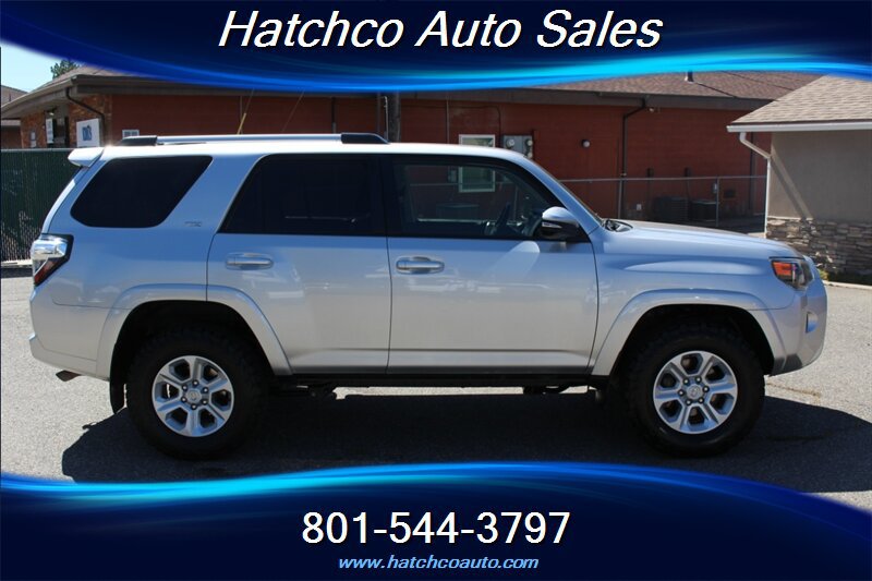 Used 2022 Toyota 4Runner SR5 Premium AWD/4WD image 6