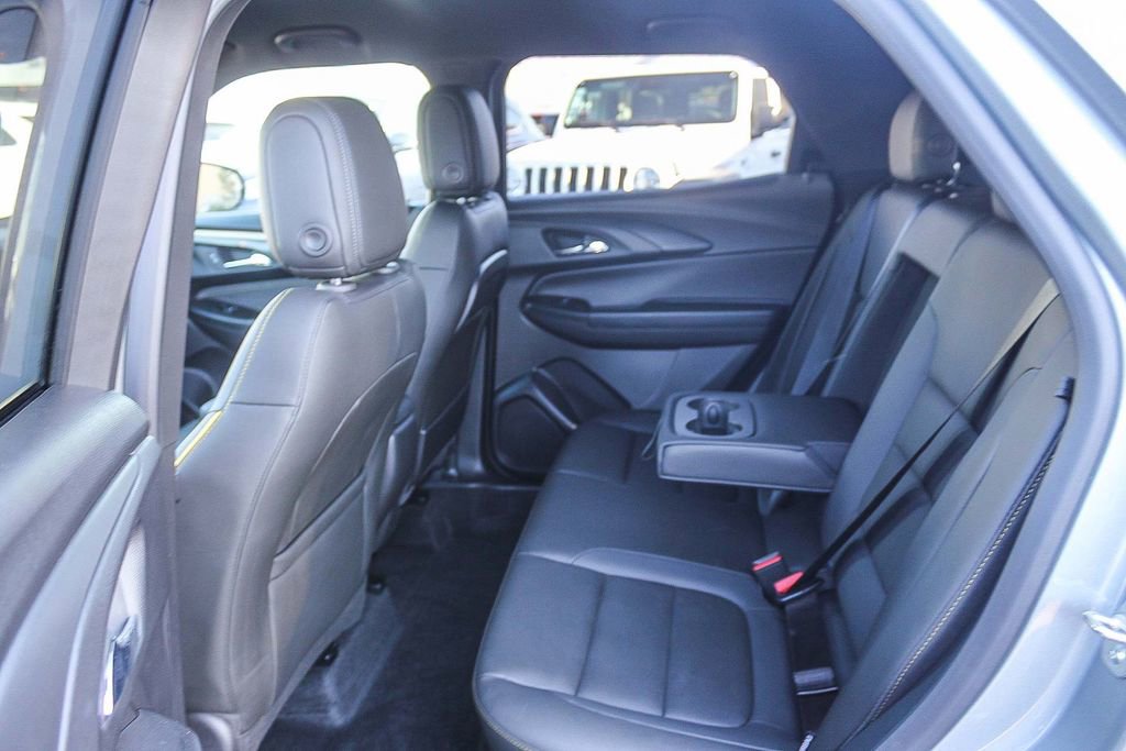 Used 2025 Chevrolet TrailBlazer ACTIV w/ Driver Confidence Package image 18