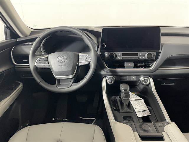 New 2026 Toyota Grand Highlander AWD image 13