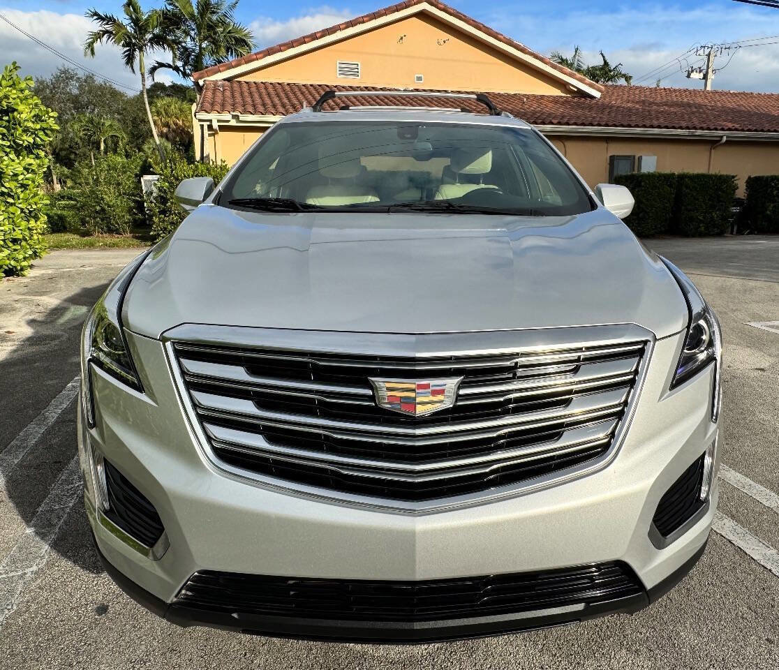 Used 2019 Cadillac XT5 FWD image 11