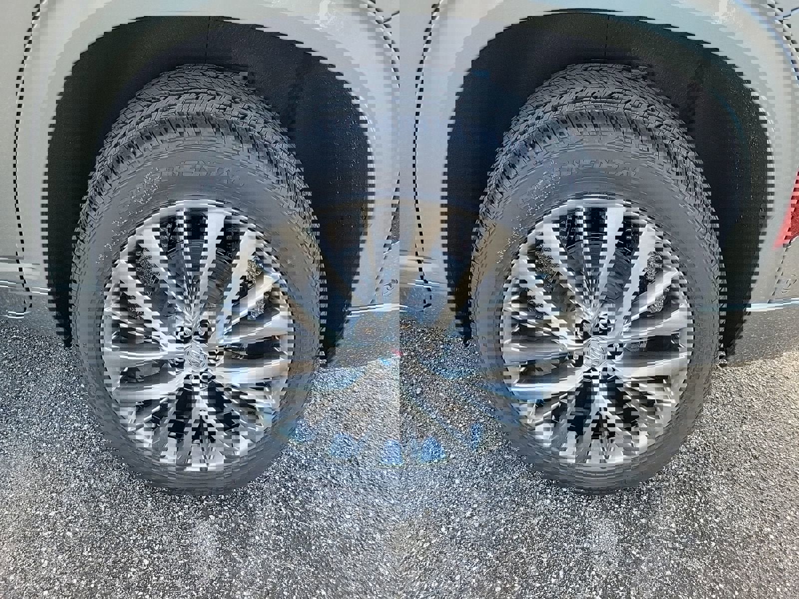 New 2026 Buick Enclave Avenir w/ Super Cruise Package FWD image 8