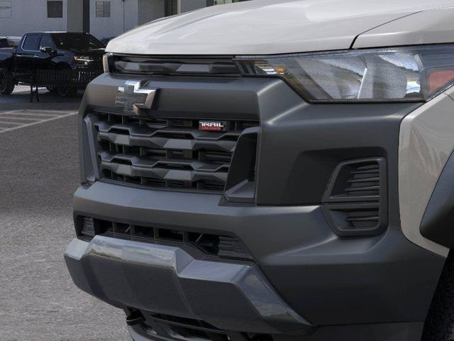 New 2026 Chevrolet Colorado Trail Boss w/ Midnight Edition AWD/4WD image 13