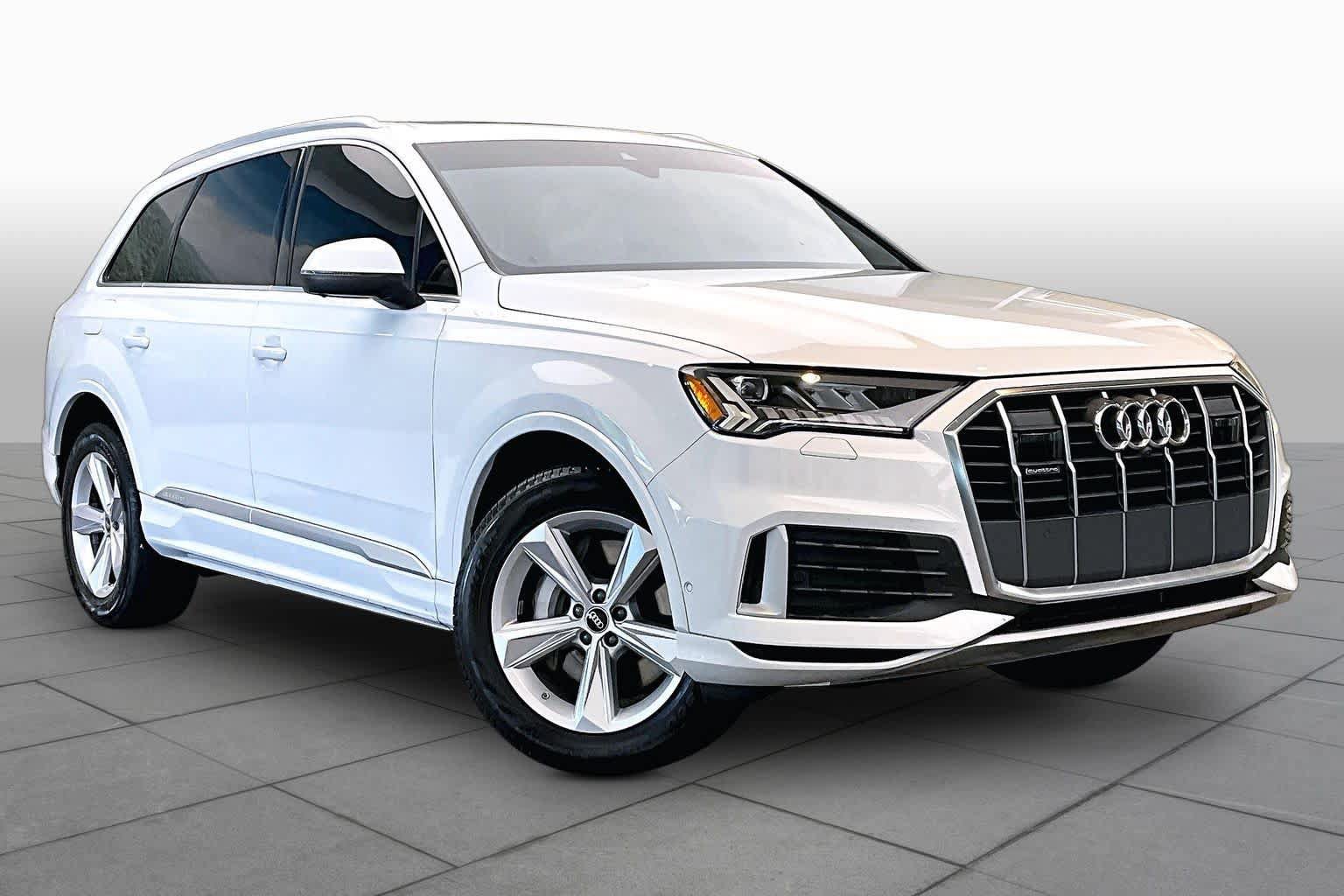 Used 2023 Audi Q7 2.0T Premium Plus w/ Premium Plus Package AWD/4WD image 3