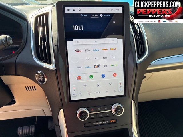 Used 2024 Ford Edge Titanium w/ Equipment Group 301A AWD/4WD image 18