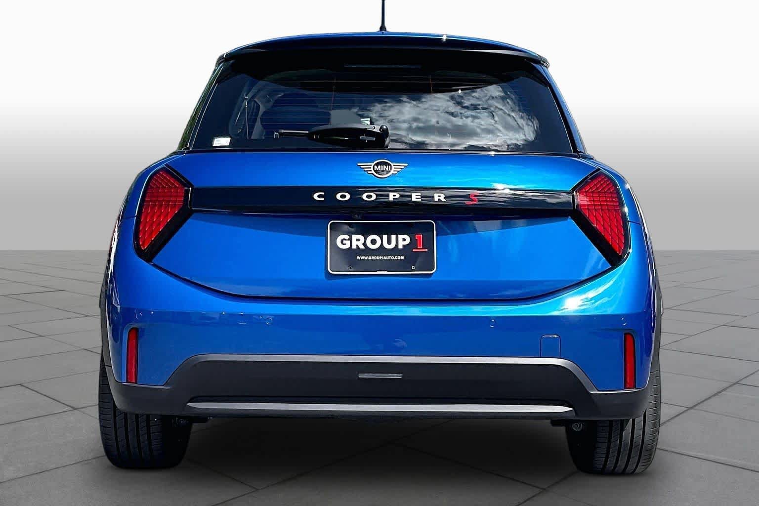 Used 2025 MINI Cooper S FWD image 4