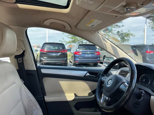 Used 2012 Volkswagen Jetta SEL FWD image 31