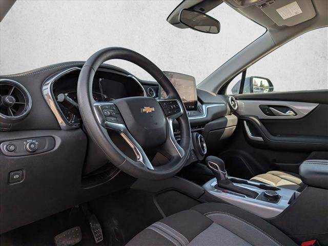 Used 2025 Chevrolet Blazer LT image 9