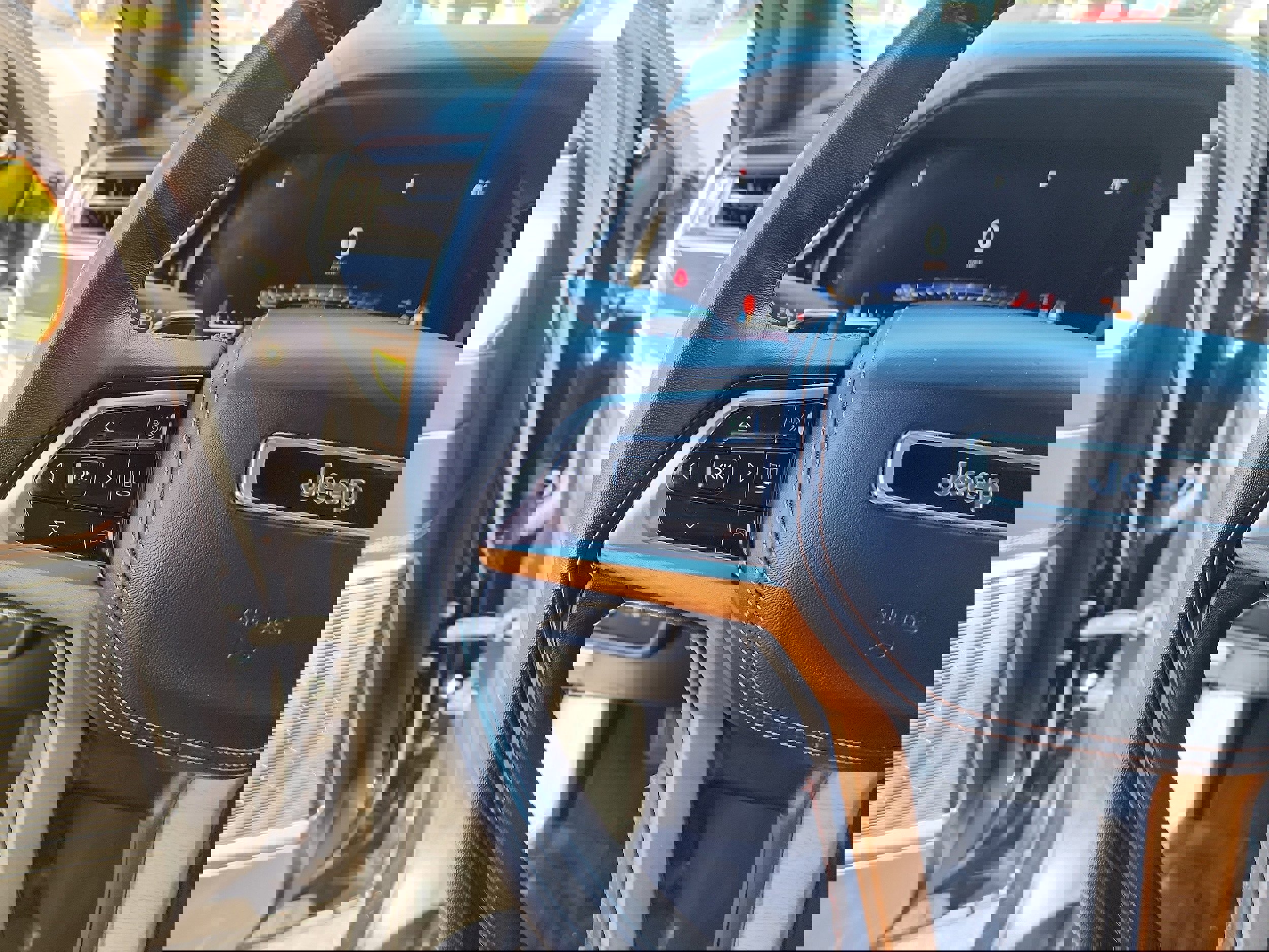 Used 2022 Jeep Grand Cherokee Summit image 23