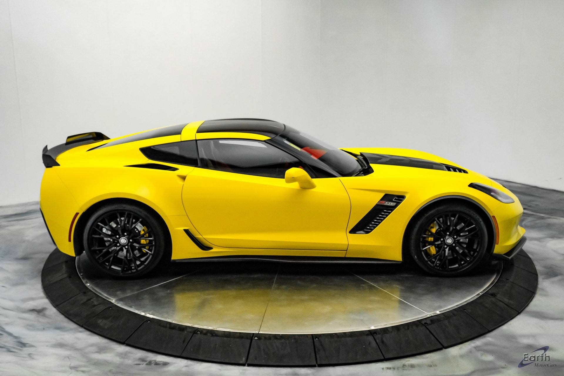 Used 2018 Chevrolet Corvette Z06 image 30