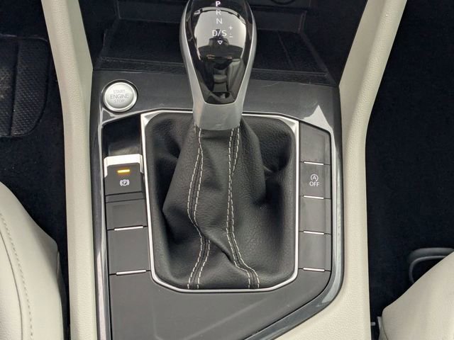 Used 2024 Volkswagen Tiguan SE image 24