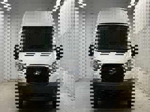Used 2024 Ford Transit 250 148 High Roof Extended AWD image 26