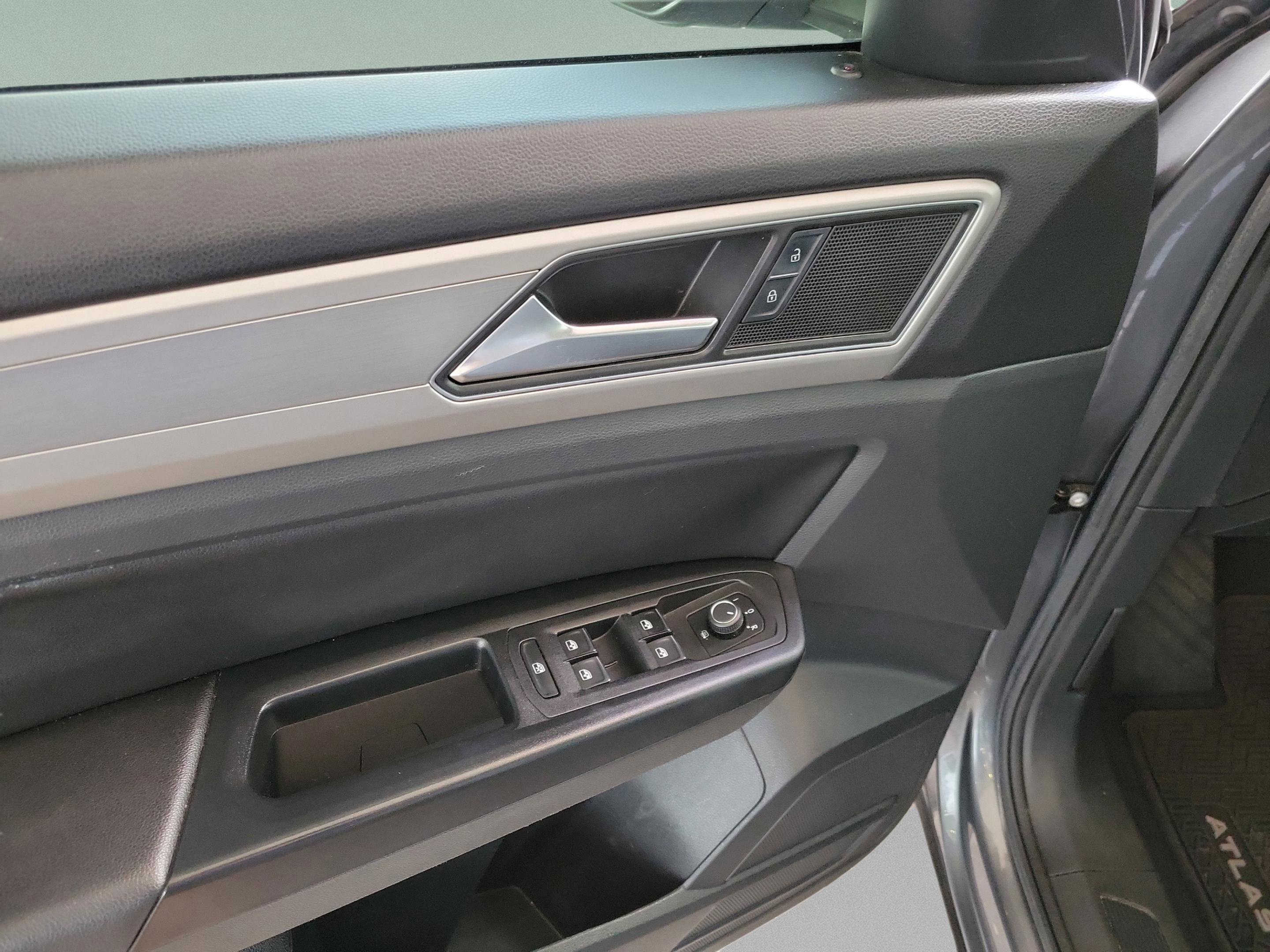 Used 2019 Volkswagen Atlas SE FWD image 7