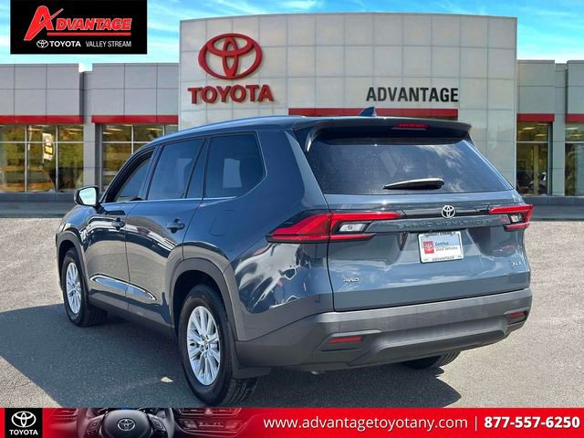 Used 2024 Toyota Grand Highlander XLE AWD/4WD image 10