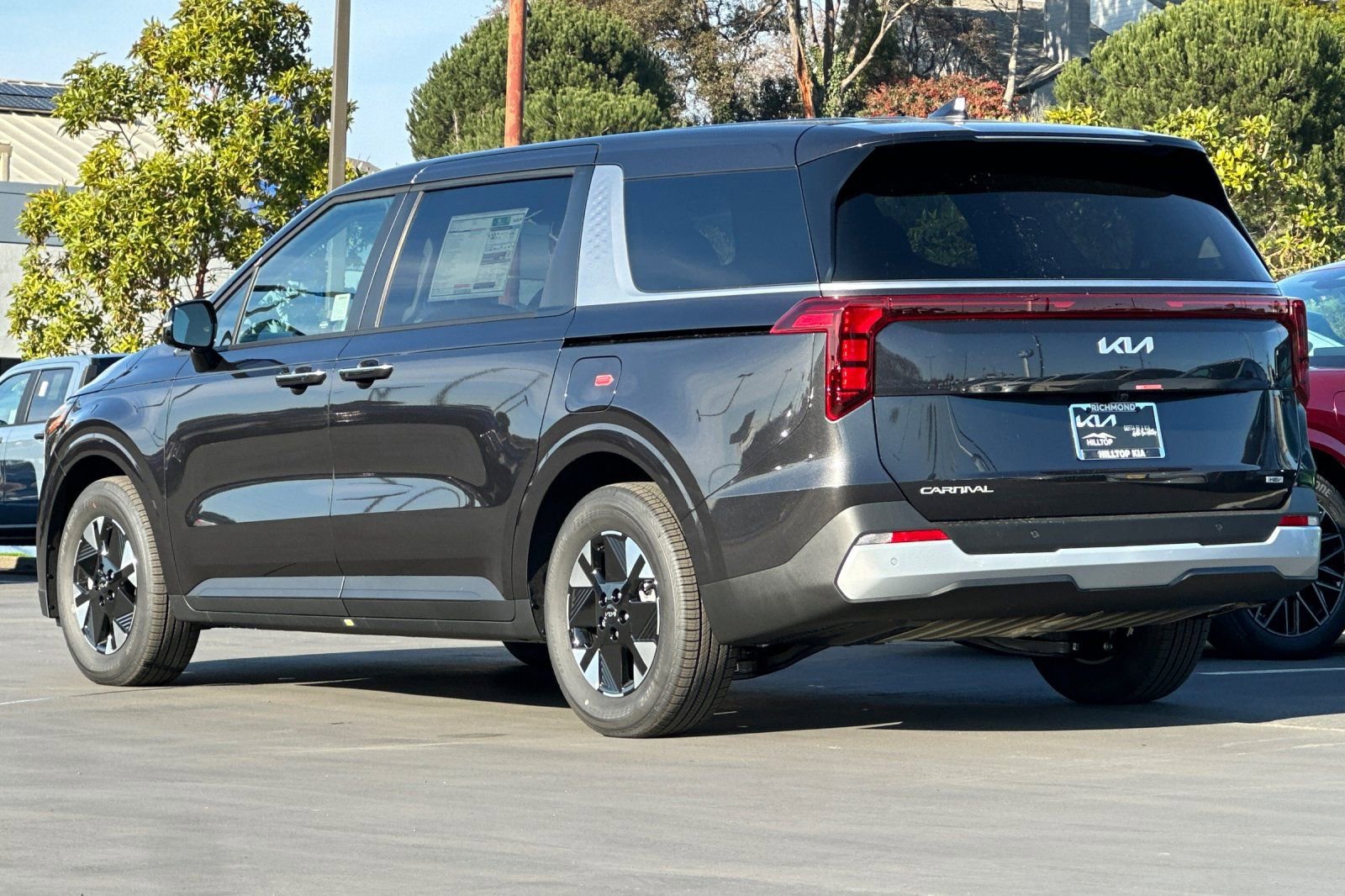 New 2026 Kia Carnival LXS image 6