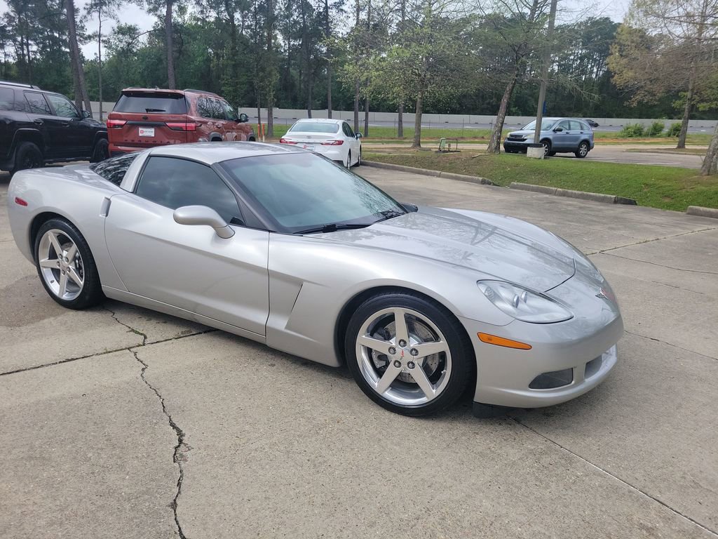 Used 2005 Chevrolet Corvette Coupe w/ Preferred Equipment Group image 11