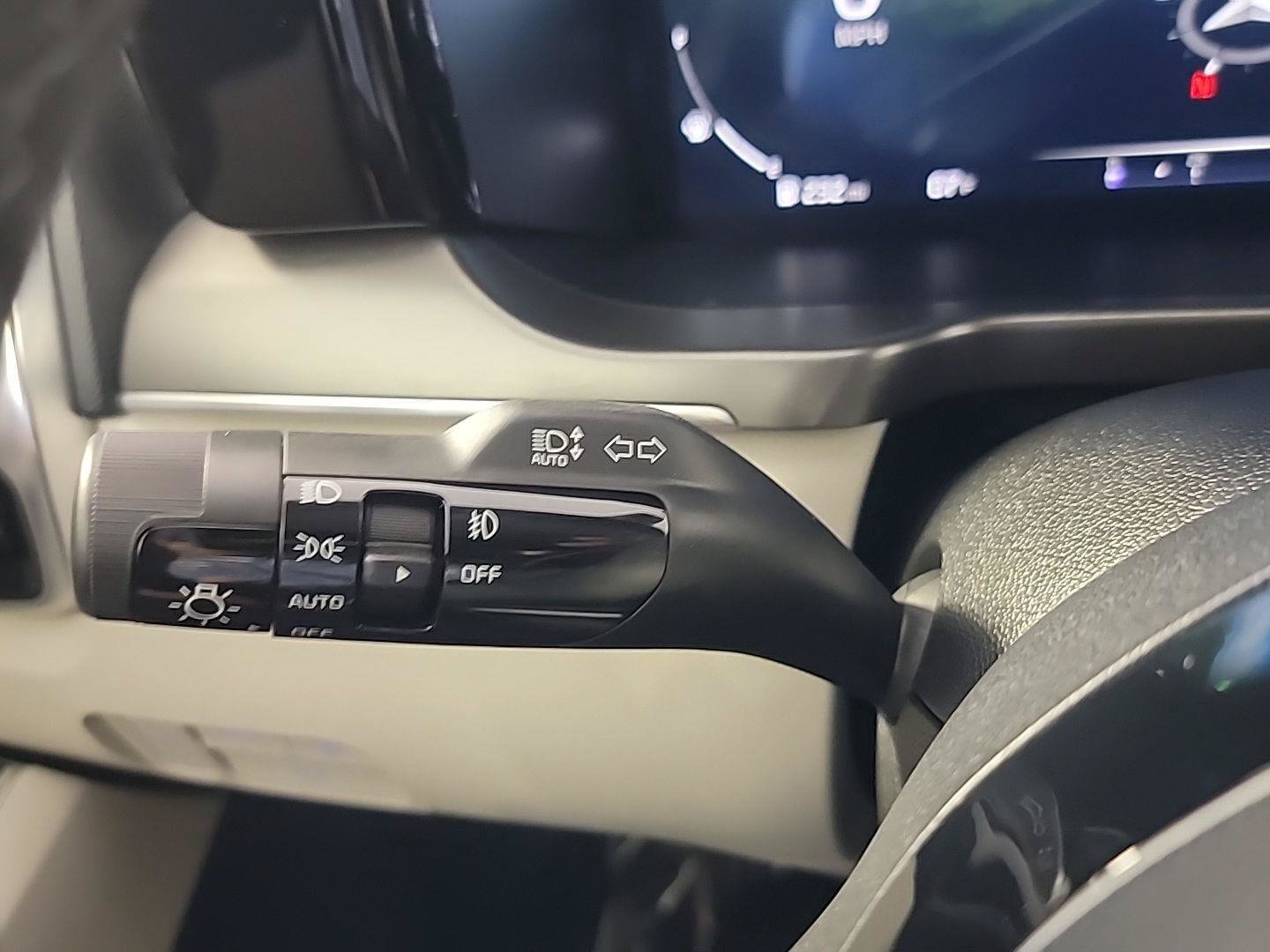 Certified 2023 Kia Sorento SX Prestige AWD/4WD image 29
