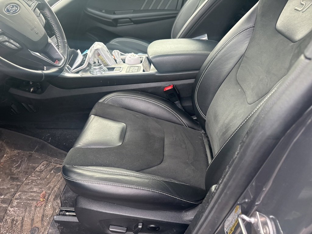 Used 2021 Ford Edge ST w/ Equipment Group 401A image 9