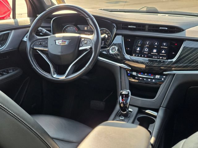 Used 2023 Cadillac XT6 Premium Luxury AWD/4WD image 37