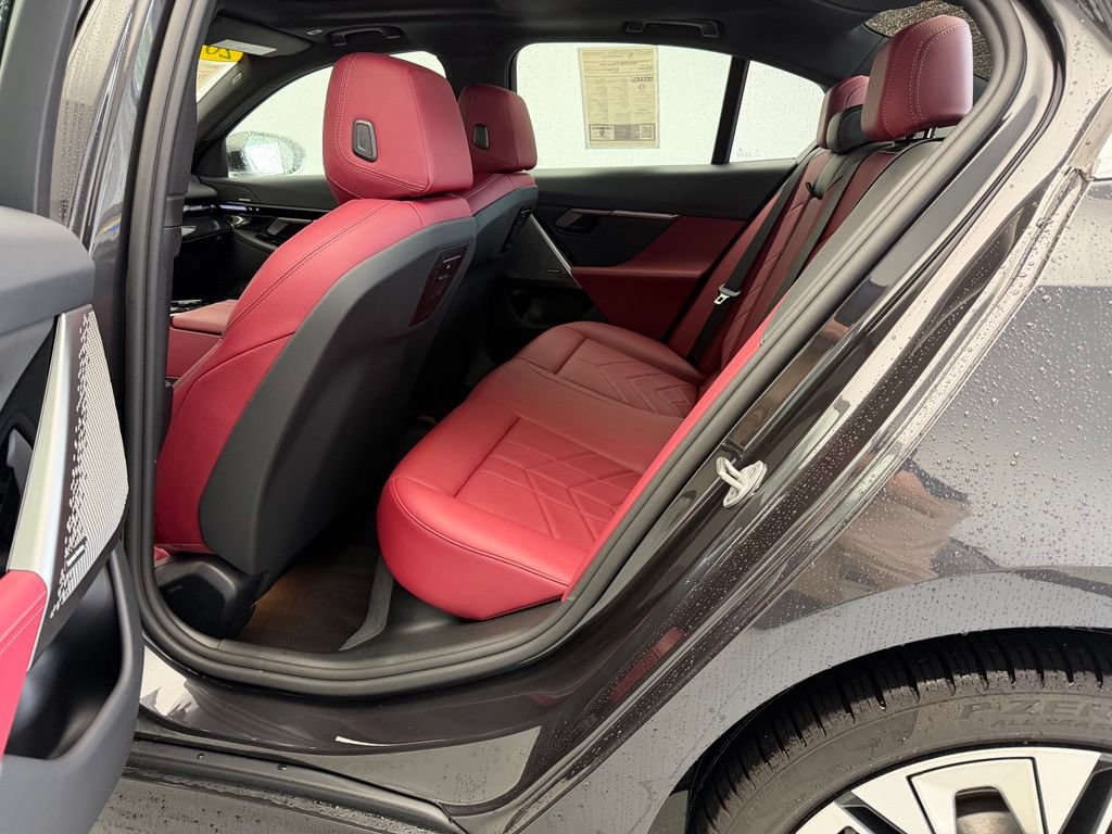 Certified 2026 BMW 530i RWD image 7