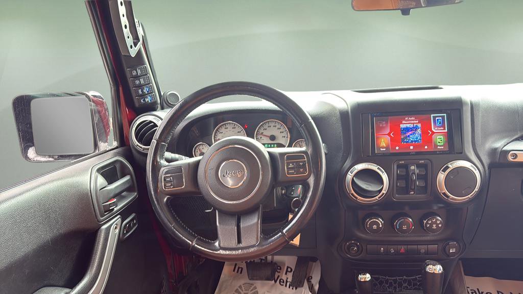 Used 2012 Jeep Wrangler Unlimited Sahara image 13