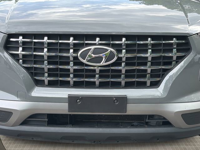 Used 2021 Hyundai Venue SEL FWD image 24
