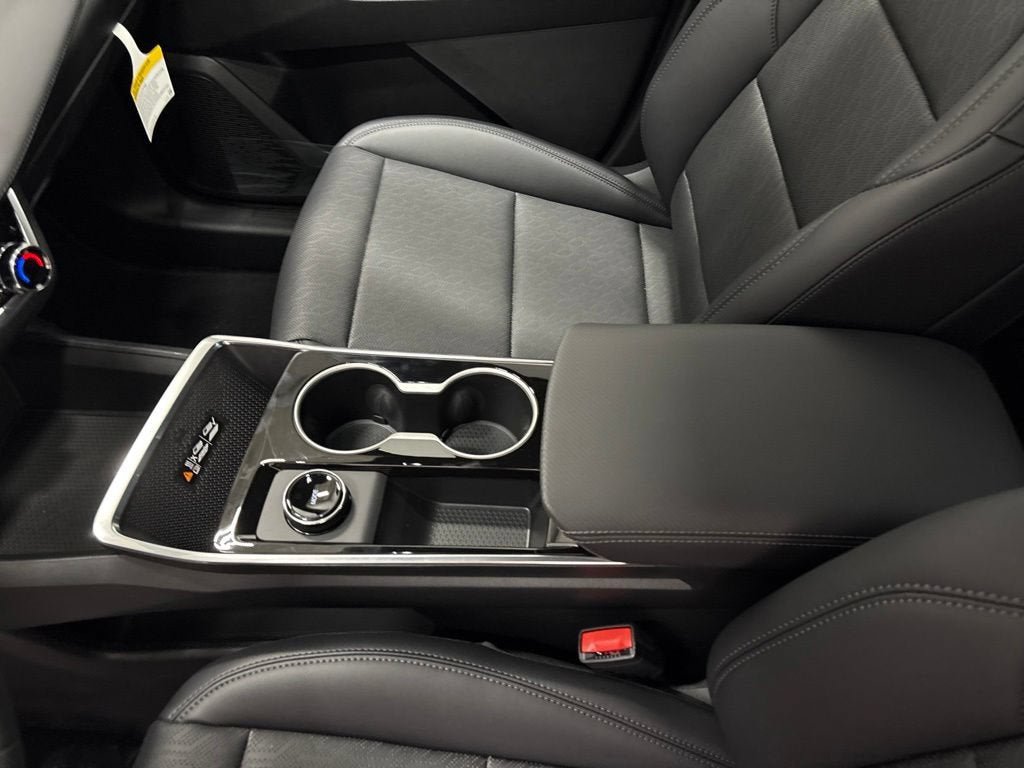 New 2027 Chevrolet Equinox LT w/ Convenience Package II AWD/4WD image 17