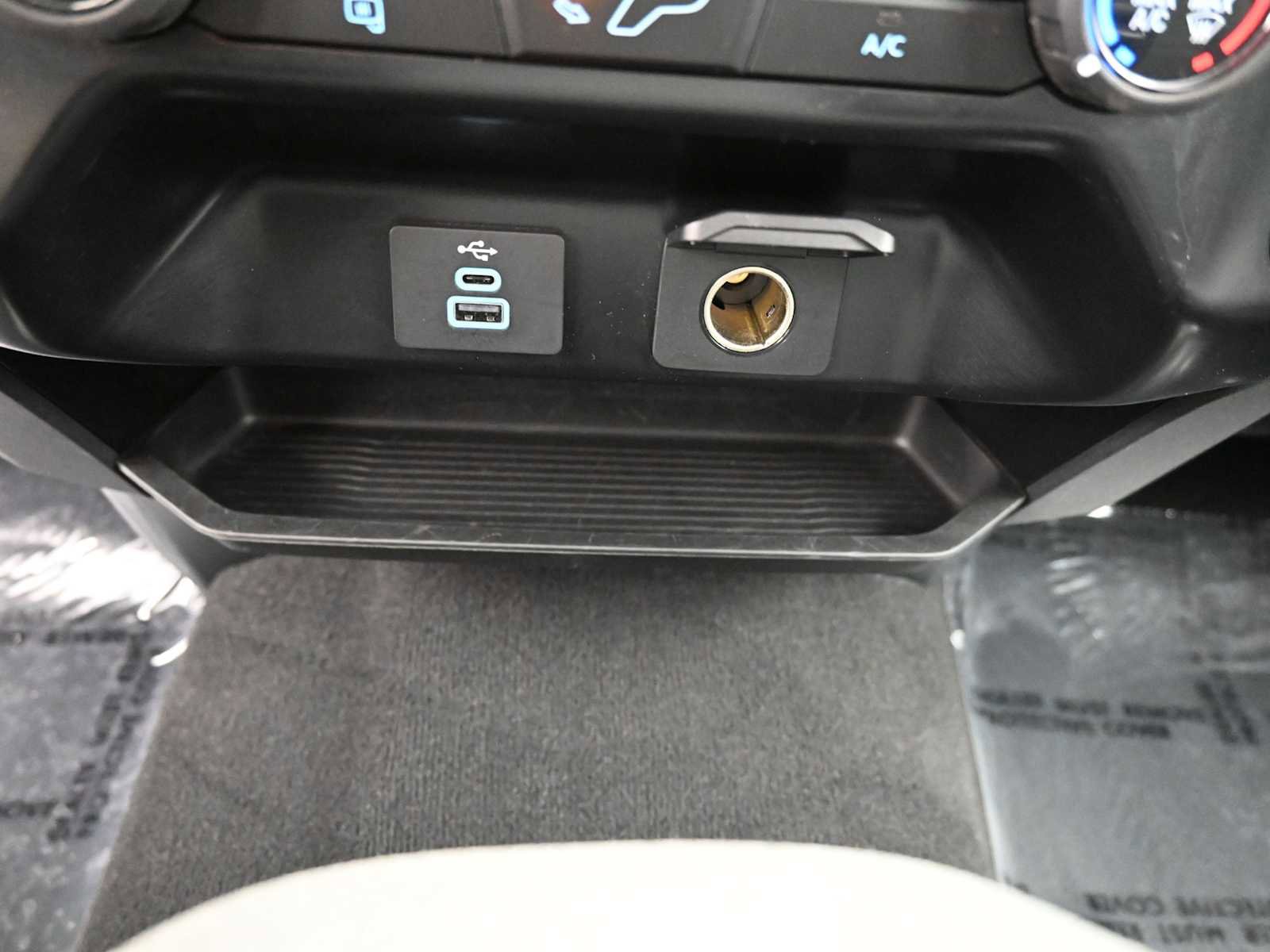 Used 2025 Ford F250 XLT image 43