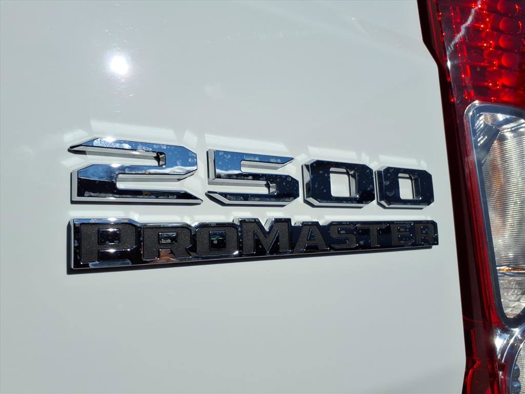 Used 2025 RAM ProMaster 2500 w/ Convenience Group FWD image 5