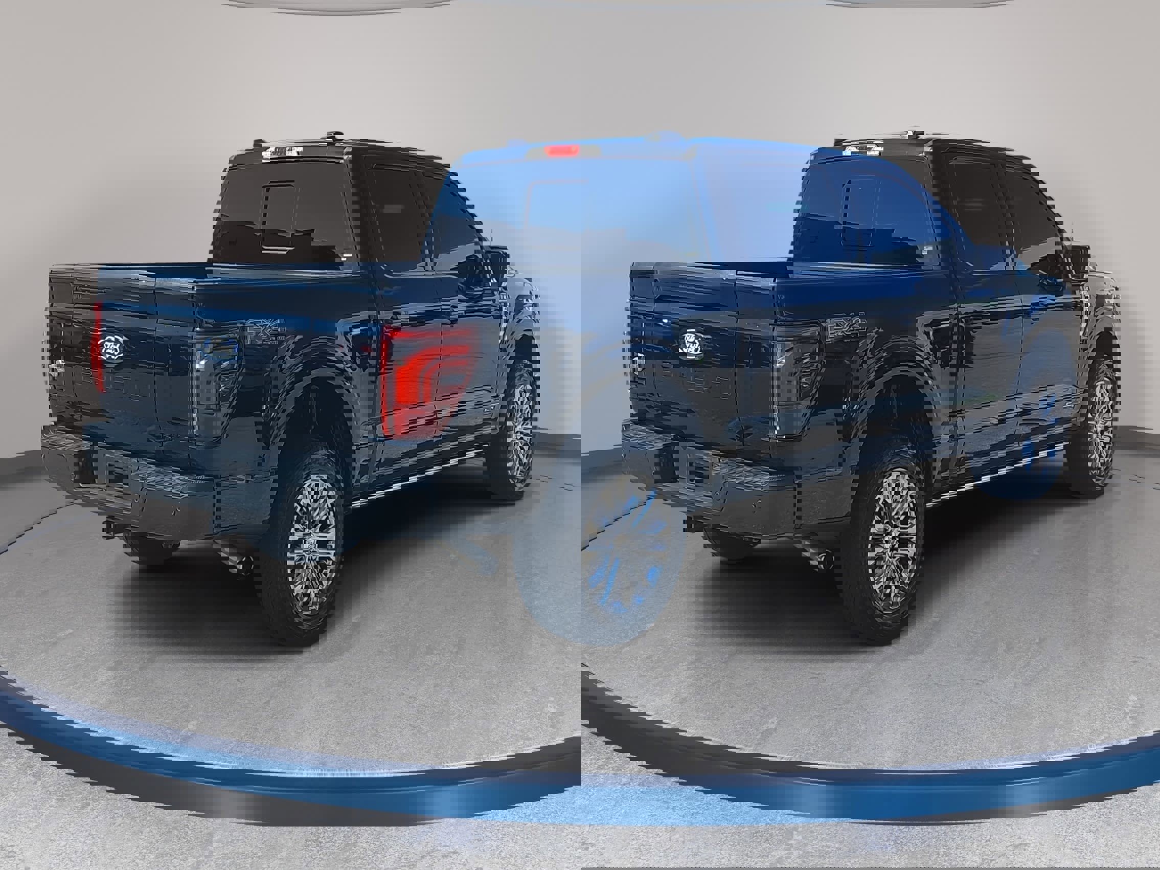 Used 2024 Ford F150 King Ranch w/ FX4 Off-Road Package image 5