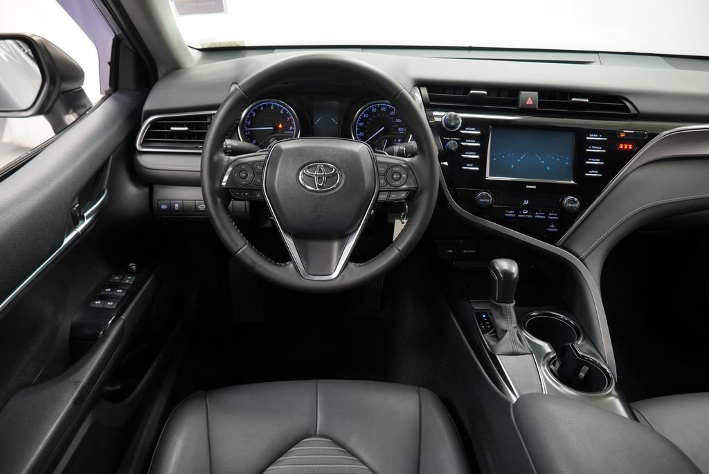Used 2020 Toyota Camry SE FWD image 21