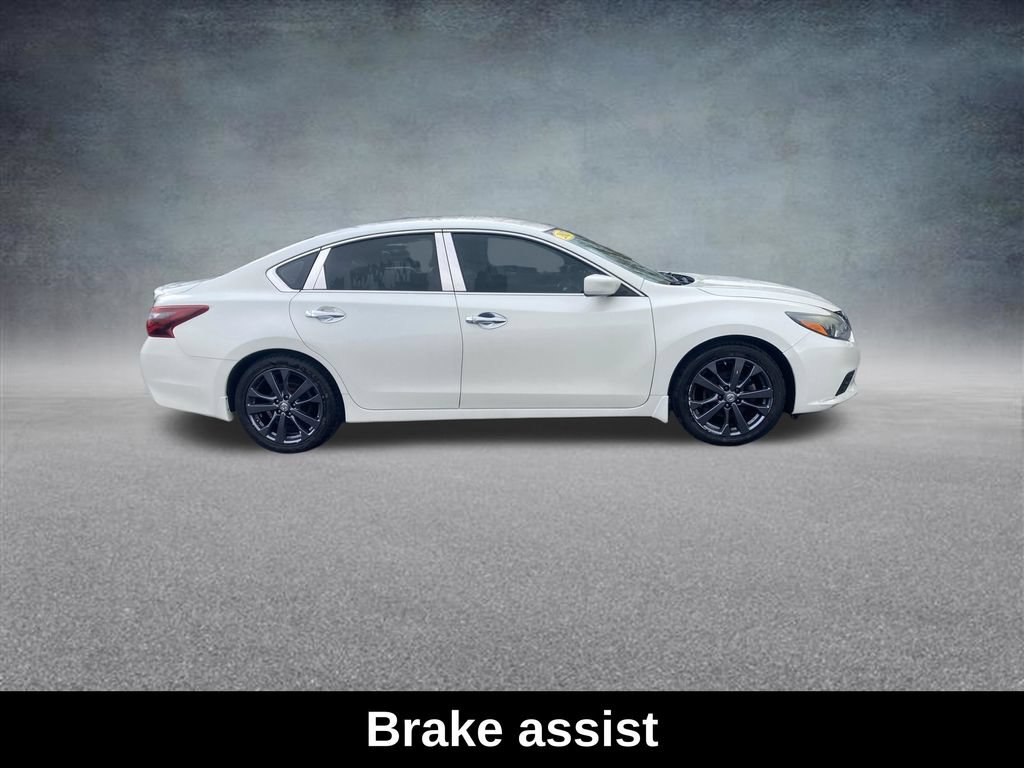 Used 2017 Nissan Altima 2.5 SR FWD image 8