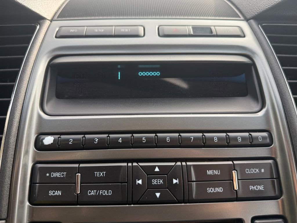 Used 2012 Ford Taurus Limited image 32