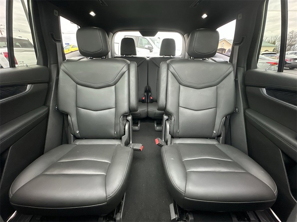 Used 2023 Cadillac XT6 Premium Luxury image 22