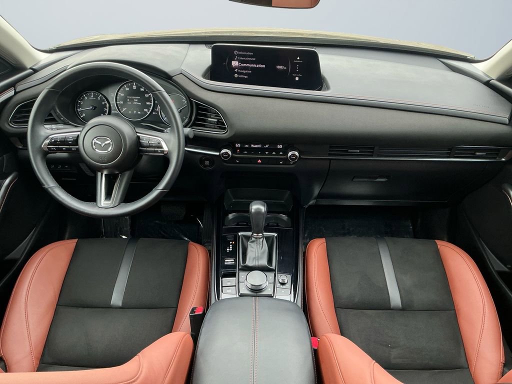Used 2025 MAZDA CX-30 Carbon image 11
