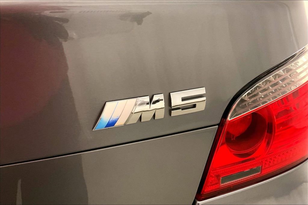 Used 2008 BMW M5 image 30