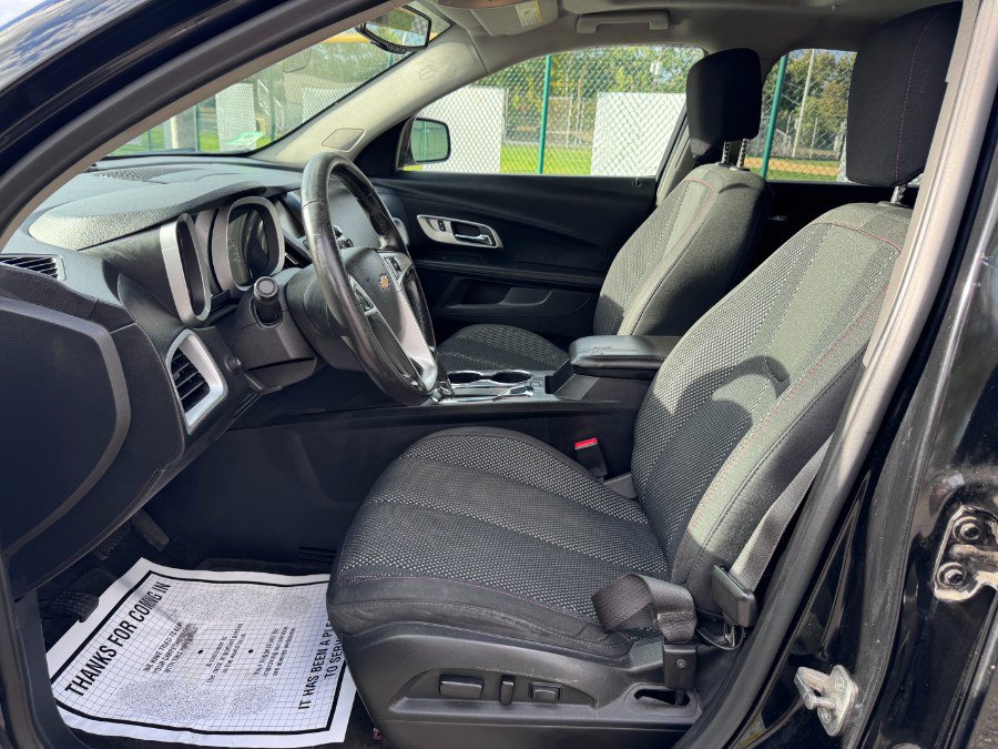 Used 2017 Chevrolet Equinox LT image 11